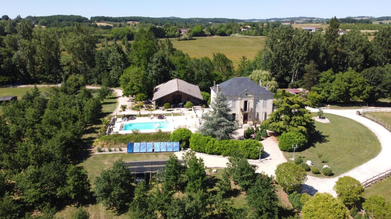En Bord De Riviere Bed & Breakfast Casseneuil Exterior photo
