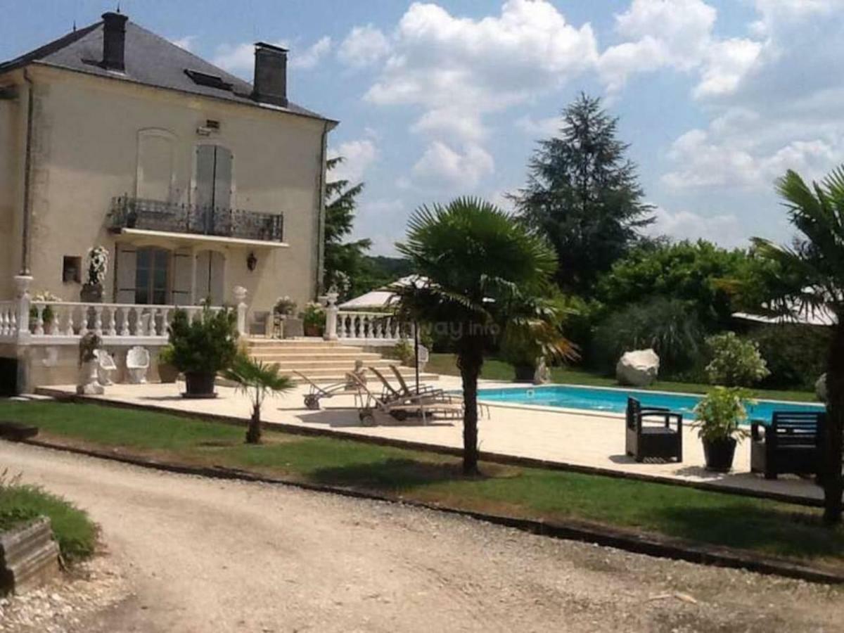 En Bord De Riviere Bed & Breakfast Casseneuil Exterior photo